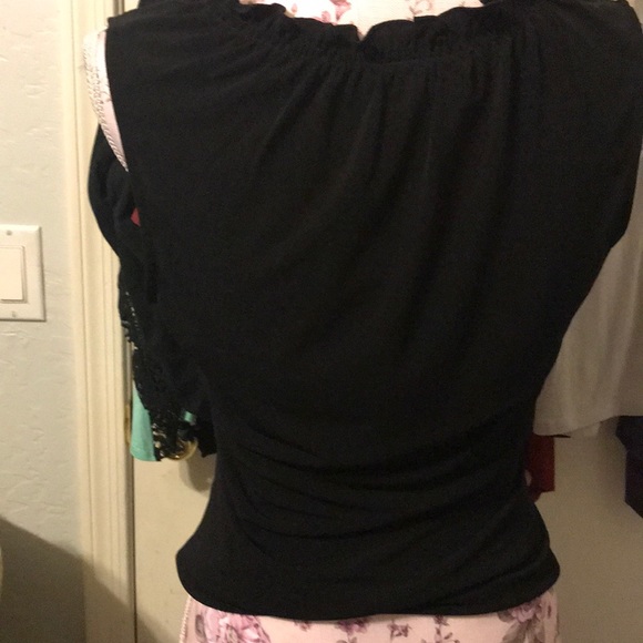 😻3/$20 Express top - Picture 2 of 5